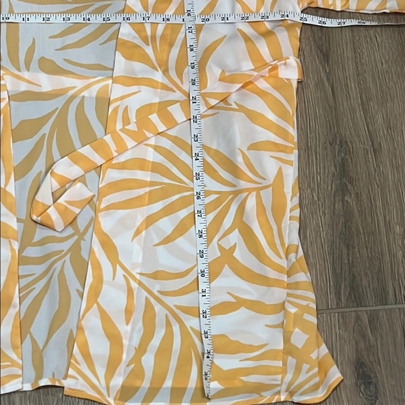 Maison Du Soir Robe Cover Up Yellow Leaf Print Butter Kimono Palm Magnolia Luxe - Picture 6 of 10